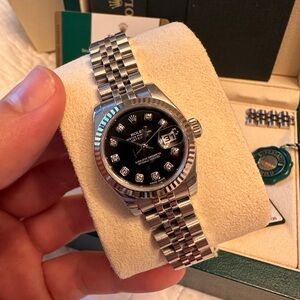 26mm Rolex Datejust, factory diamond dial, hidden clasp. Full set!